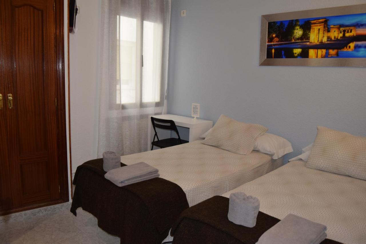 Hostal Rofer Madrid Kültér fotó