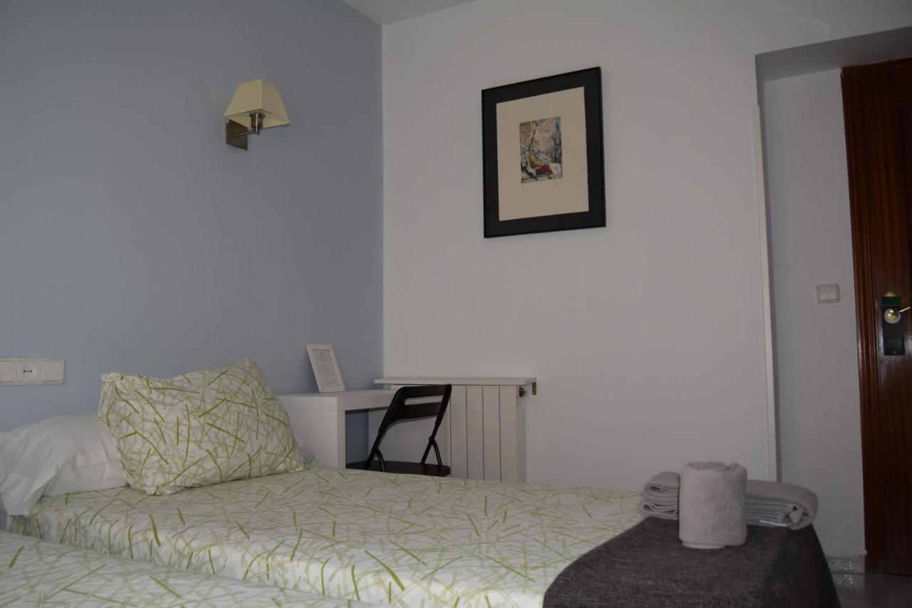 Hostal Rofer Madrid Kültér fotó