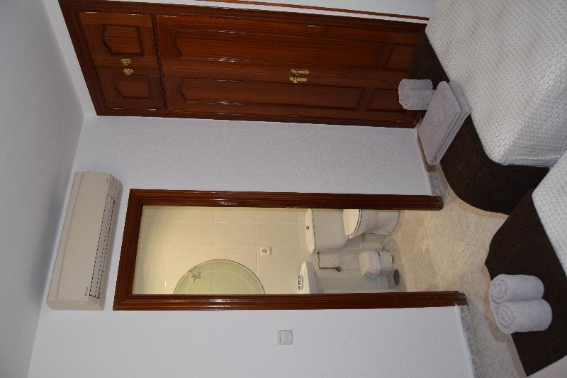 Hostal Rofer Madrid Kültér fotó