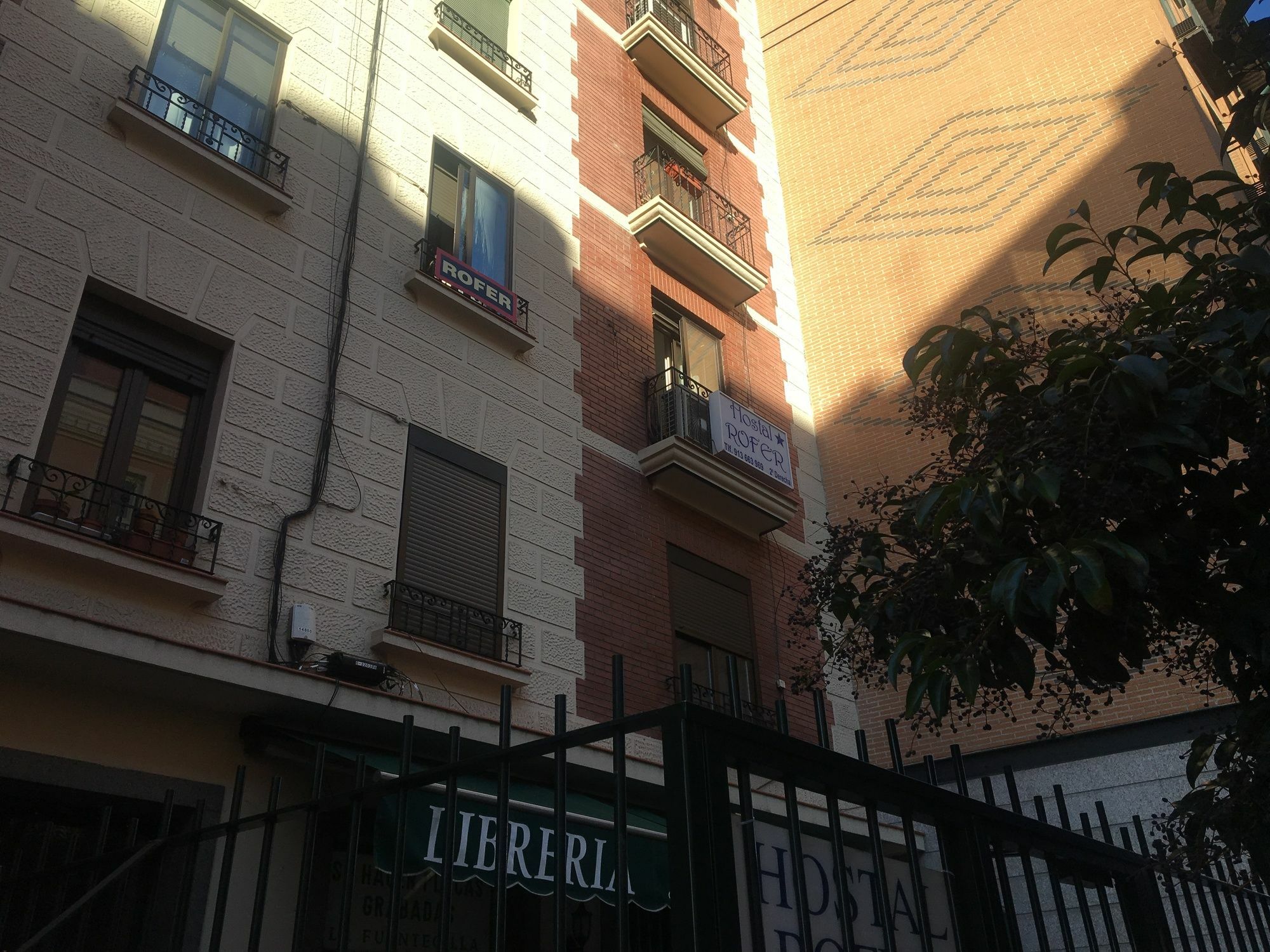 Hostal Rofer Madrid Kültér fotó