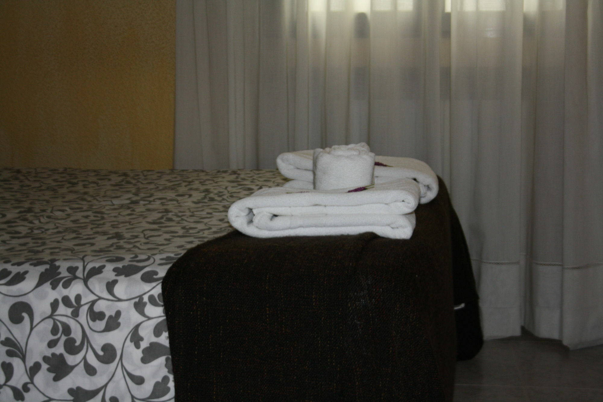 Hostal Rofer Madrid Kültér fotó