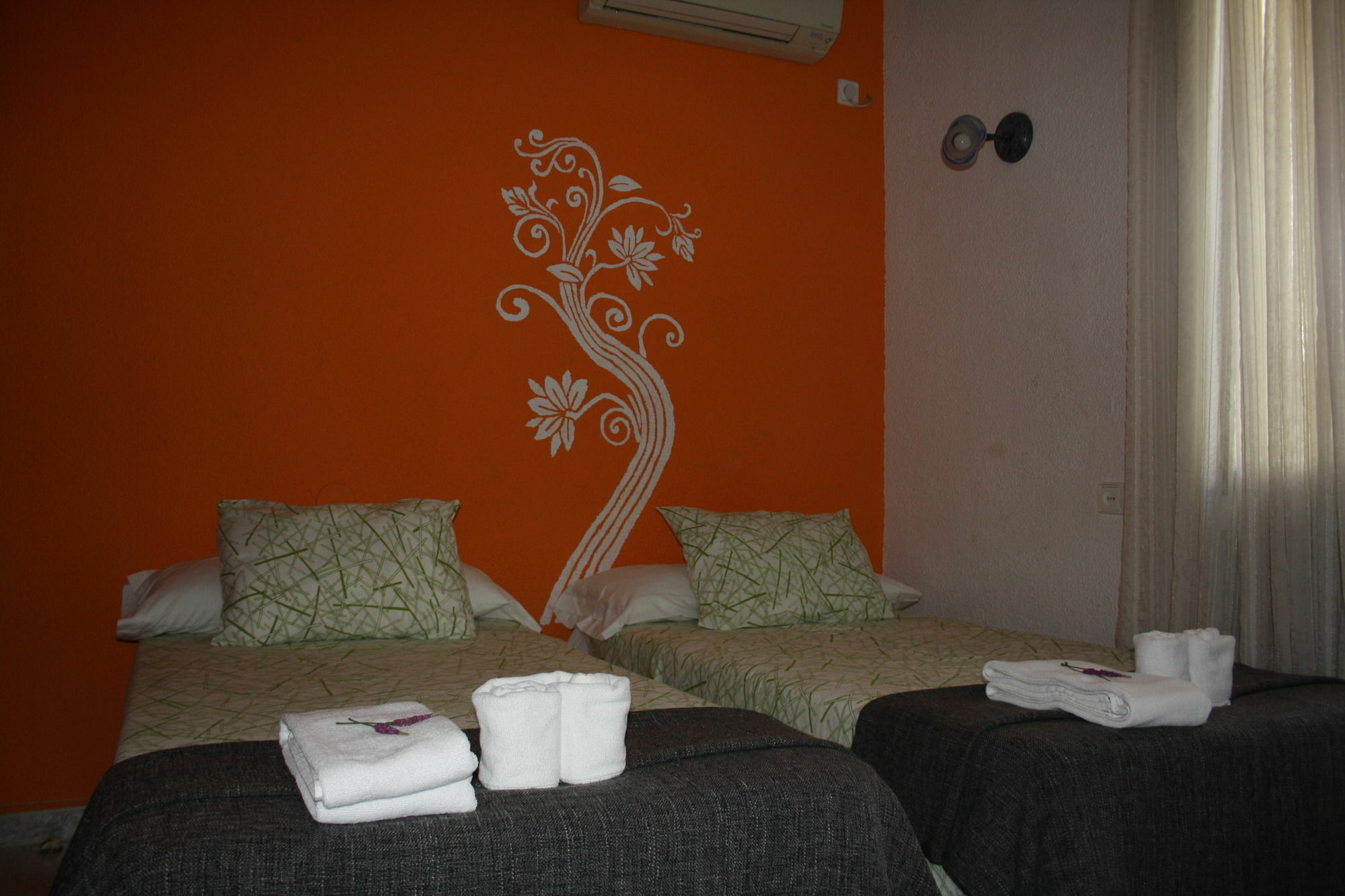 Hostal Rofer Madrid Kültér fotó